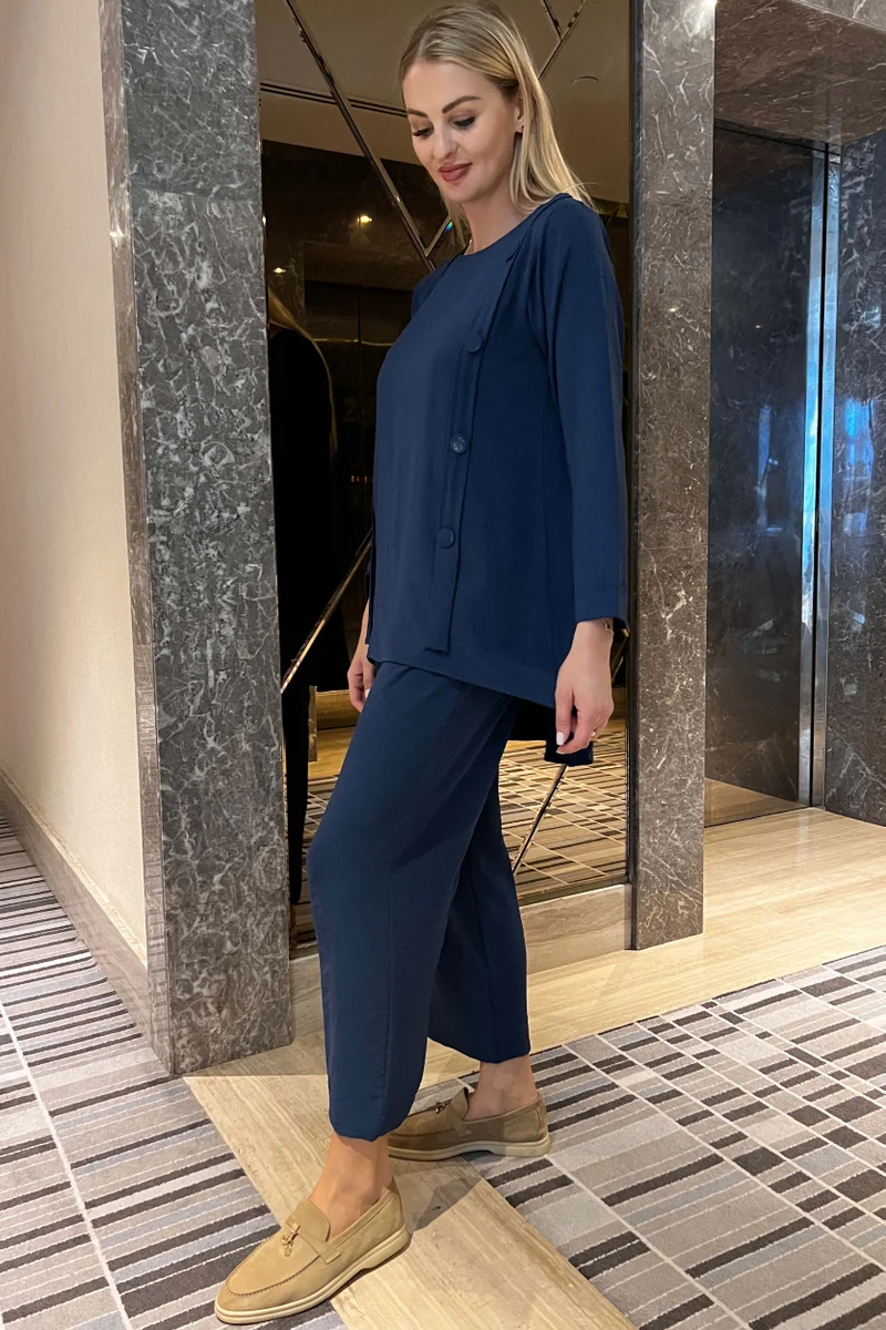 Moistreet  Crew Neck Button Detailed To & Pants Set for Women | Best Price UAE