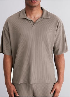 trendyol Limited Edition Mink Oversize/Wide Textured Wrinkle-Free Ottoman Polo Collar T-Shirt TMNSS23PO00020  - Image 2