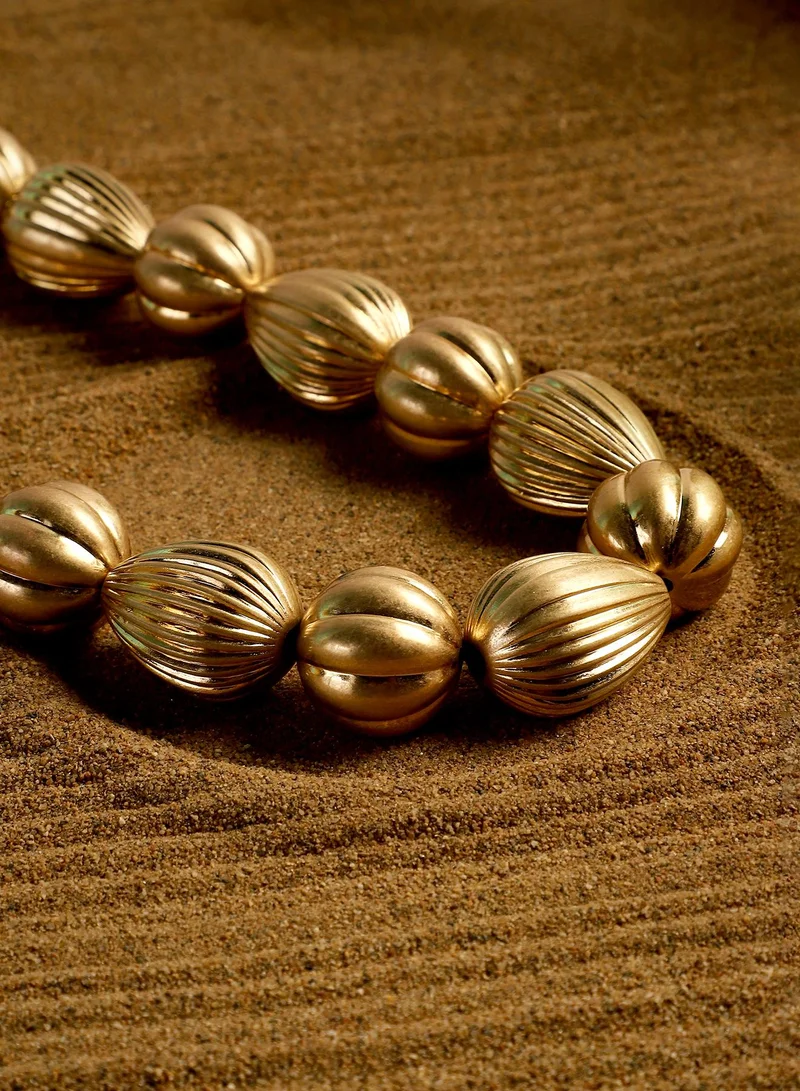 SOHI SOHI Women's The Ribbed-Ovoid Collar Necklace For Evening Wear | California  Colour | Alloy Material | Lobster Clasp Closure | Metallic Necklace | Collar Necklace For Women & Girls