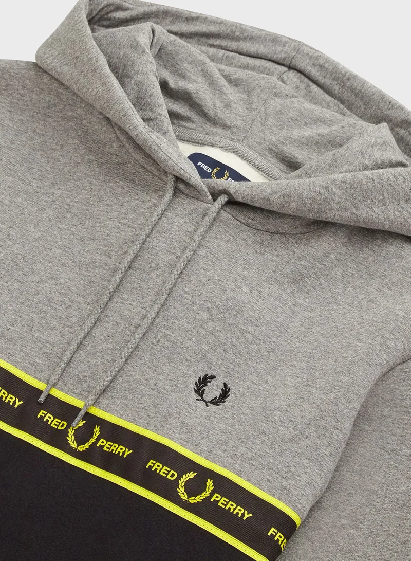FRED PERRY Colorblock Logo Hoodie