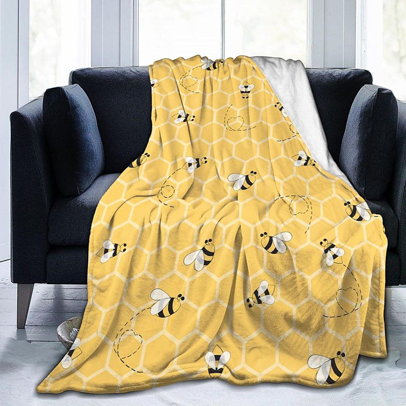 Flannel Blanket 40x50 Inch Super Soft Throw Blanket - Lightweight Design Honeycomb Blanket for Sofa - Image 1