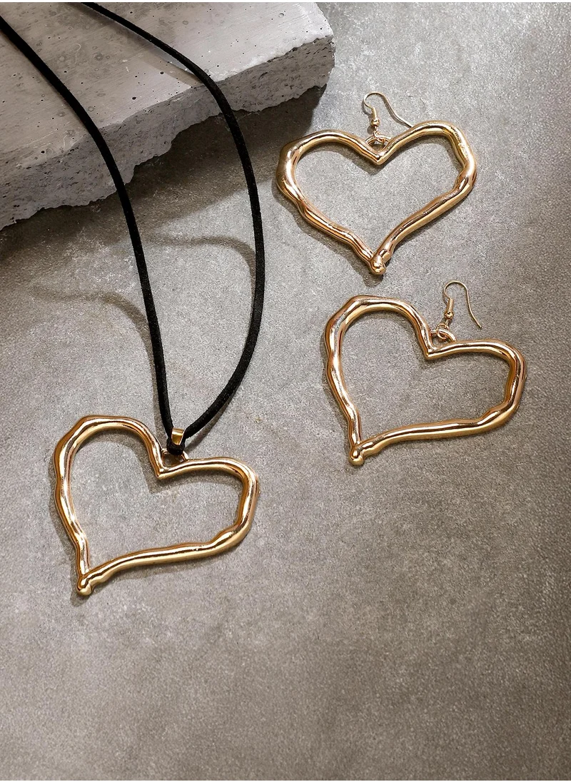SOHI SOHI Women's The Aureate-Heart Jewellery Set For Casual Wear | California Gold Colour | Alloy Material | Adjustable Closure | MetallicJewellery Set | Jewellery Set For Women & Girls