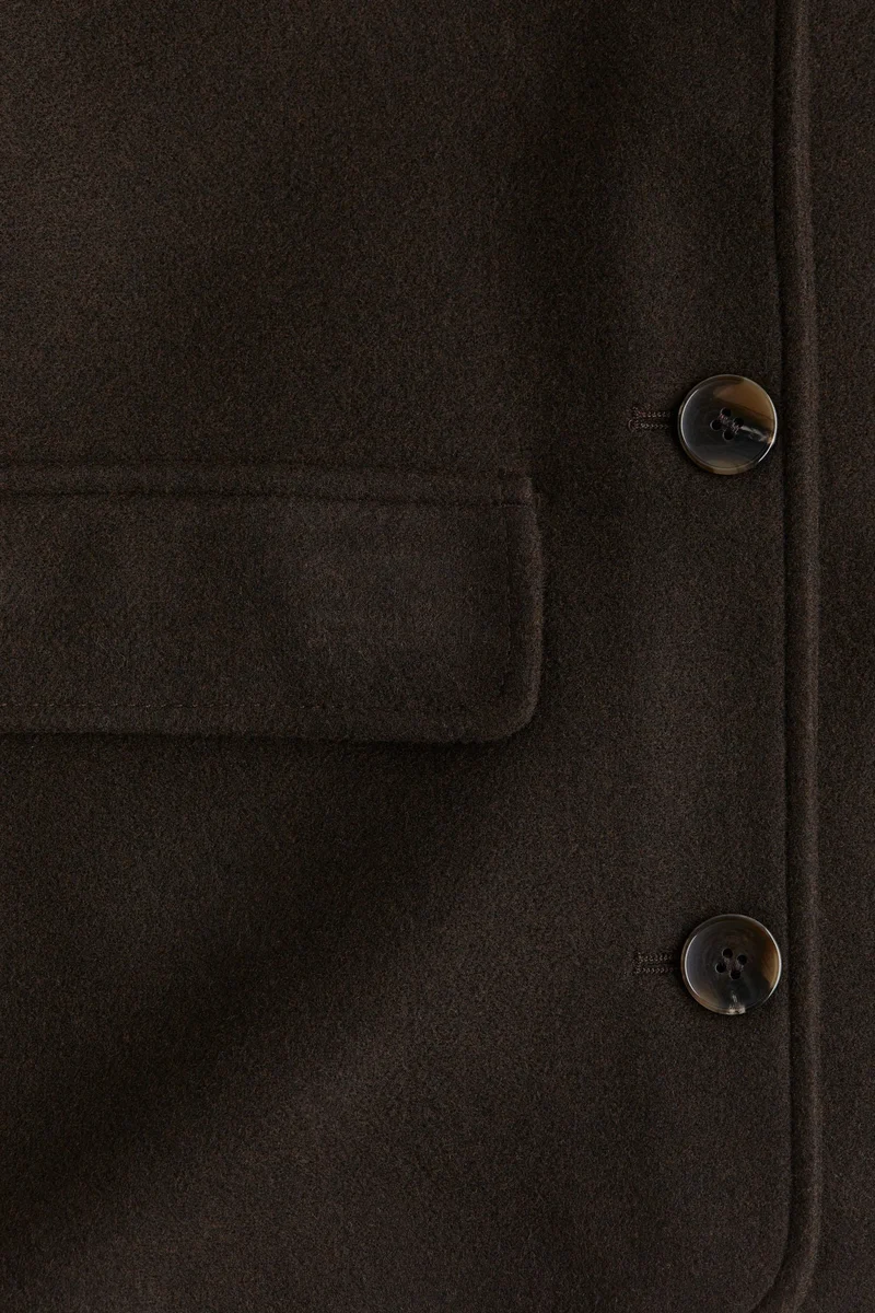 اتش اند ام جاكيت بياقة