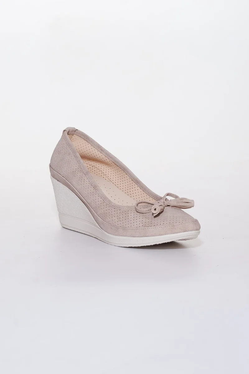 Dilimler Ayakkabı Wedge Sole Laser Cut Beige Women's Wedge Heel Shoes