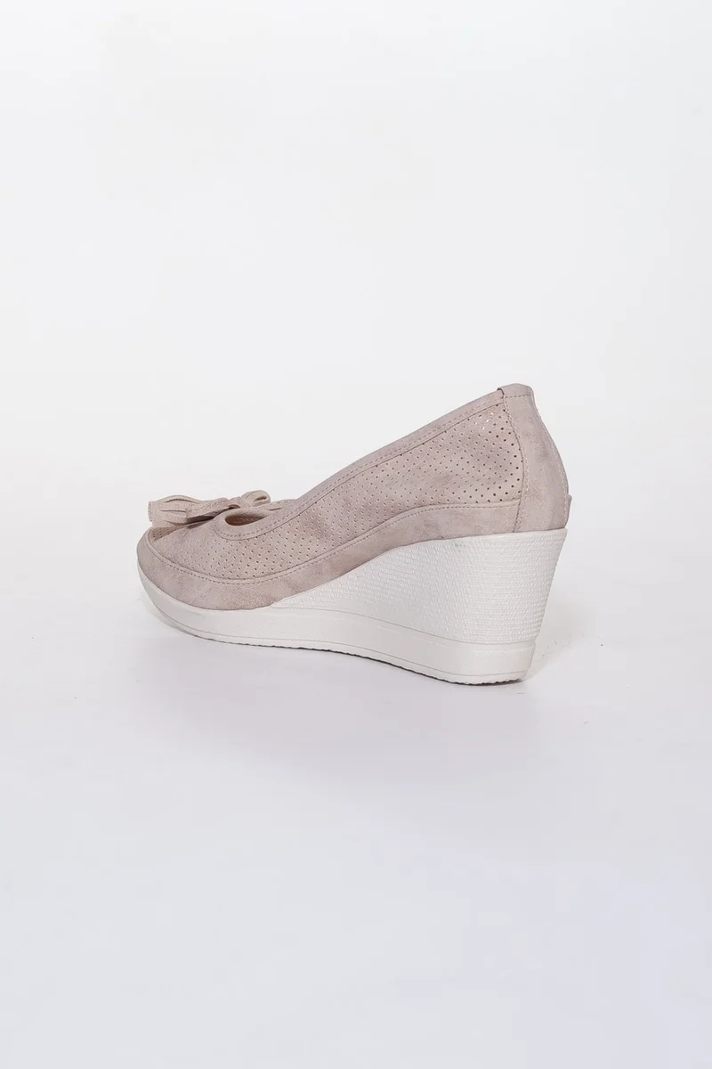 Dilimler Ayakkabı Wedge Sole Laser Cut Beige Women's Wedge Heel Shoes