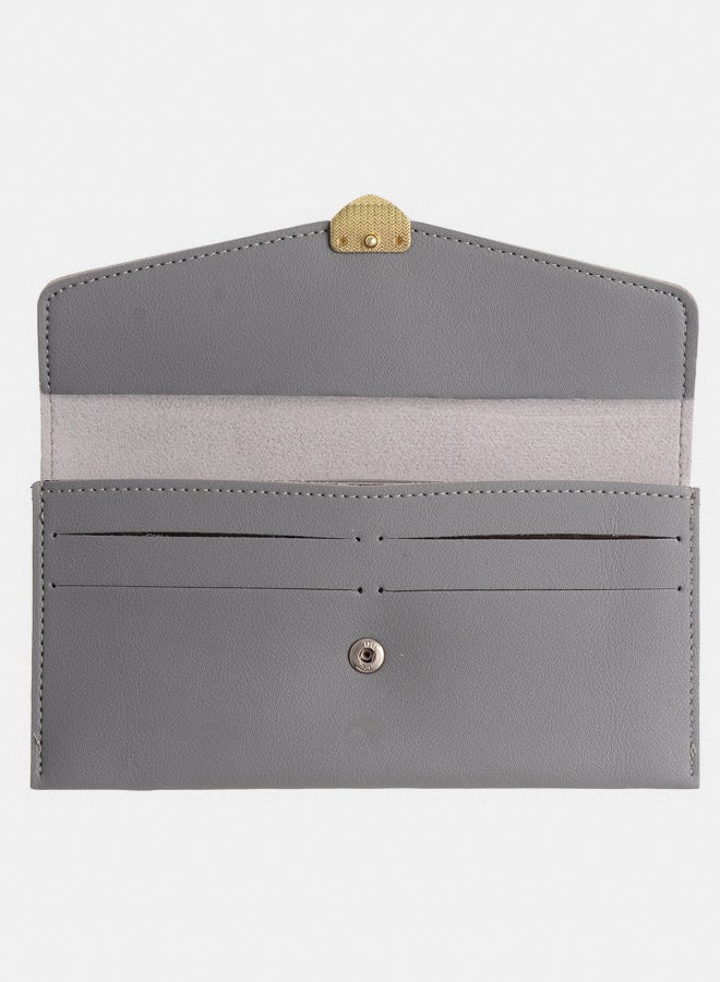 Akher el Ankoud Women's leather wallet with multiple pockets and a gray heart design  - Image 2