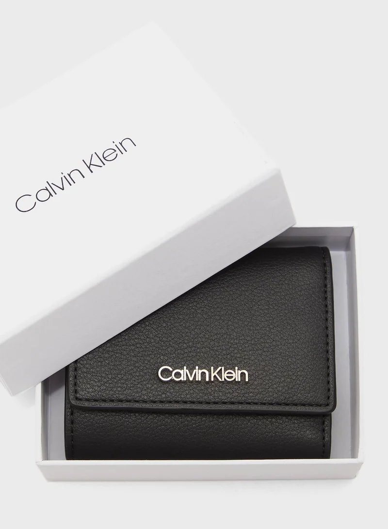 CALVIN KLEIN Must Trifold Small Wallet