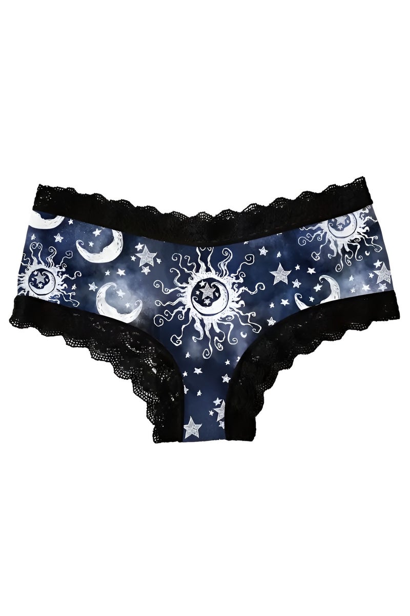شارلي مجموعة من 3 سراويل داخلية فاخرة للنساء - مقاس M - تصميمات سماوية وغامضة مع حواف من الدانتيل - نسيج مريح وجيد التهوية - مجموعة ملابس داخلية أنيقة تتميز بالنجوم والقمر والشمس - ملابس داخلية ناعمة وأنثوية للارتداء اليومي - سراويل داخلية متوسطة الحجم بتفاصيل أنيقة - فكرة هدية فريدة للنساء والمراهقات - مادة مطاطية عالية الجودة لراحة طوال اليوم - مظهر غريب وساحر - مثالي للهدايا أو الاستخدام الشخصي - Image 4