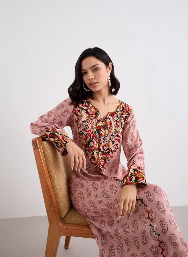 Styli Women Pink Rayon Printed Jalabiya with Embroidery Detail