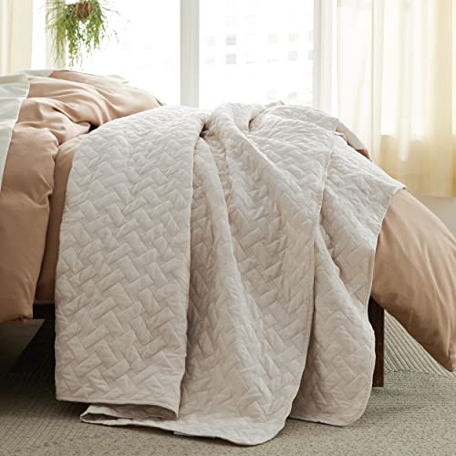 Bedsure Quilts King Size - Lightweight Bedspreads King Size with Basket Weave Pattern, Soft Quilt Bedding, Beige Comforter Coverlet for All Seasons (106" x 96") - Image 2