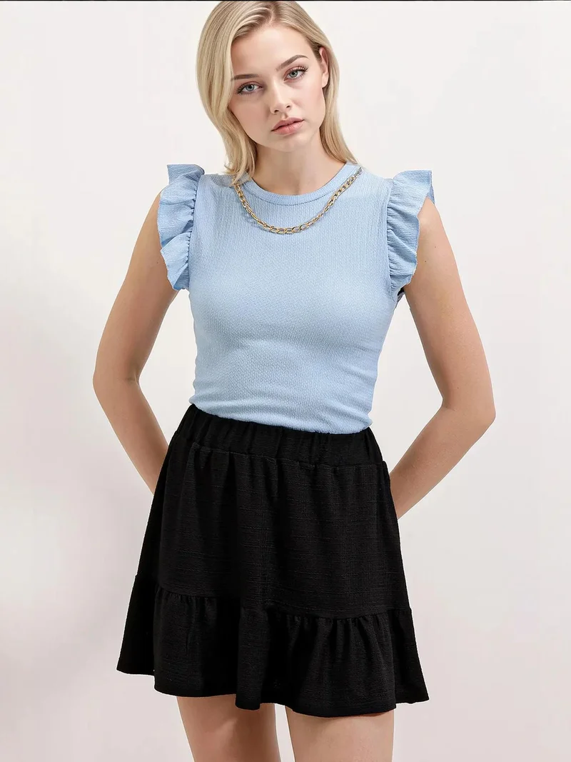 بيغ دارت بلوزة بياقة مستديرة مطرزة بنقوش بارزة