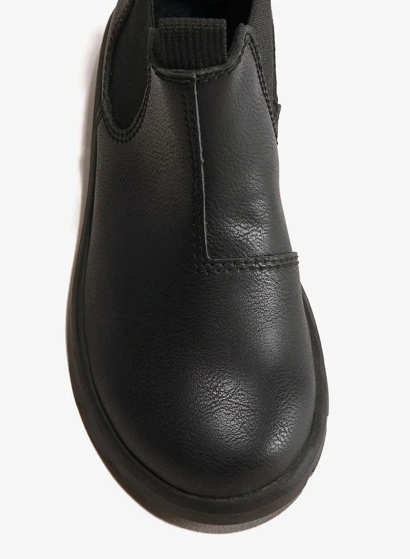 اتش اند ام بووت تشيلسي