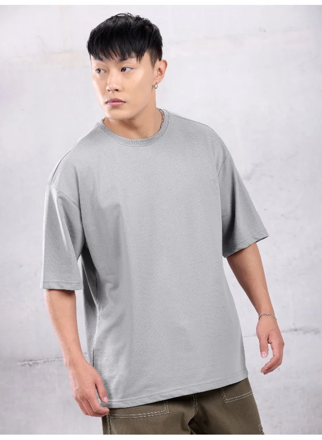 بيونغ تيشيرت رجالي فضفاض بلون رمادي فاتح سادة