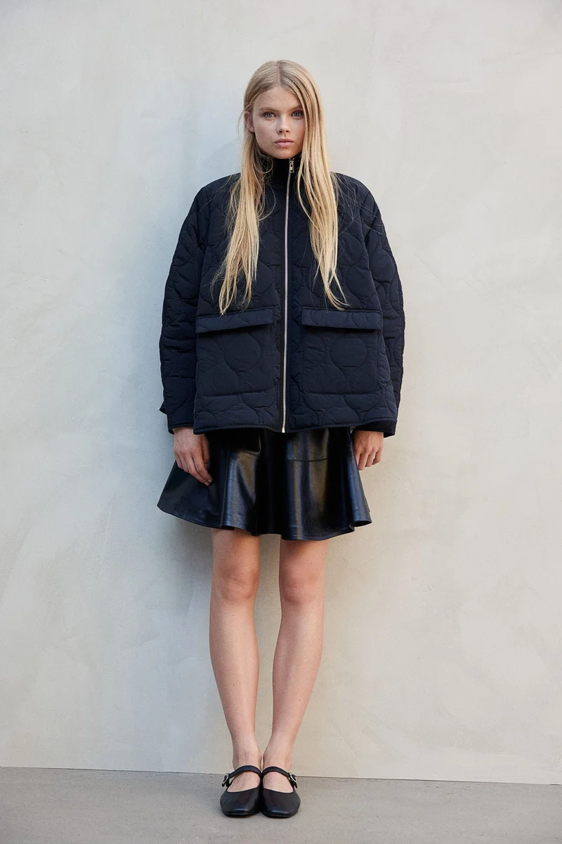 اتش اند ام جاكيت مبطن كبير الحجم