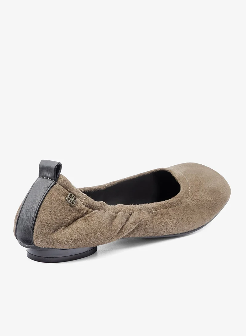 Bata Soft‑Finish Ballet Flats