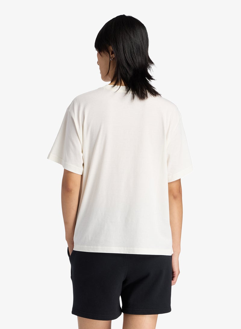 New Balance Relaxed Graphic T-Shirt - Image 2