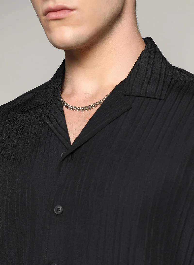 كامبوس سوترا Men's Charcoal Black Self-Design Striped Shirt
