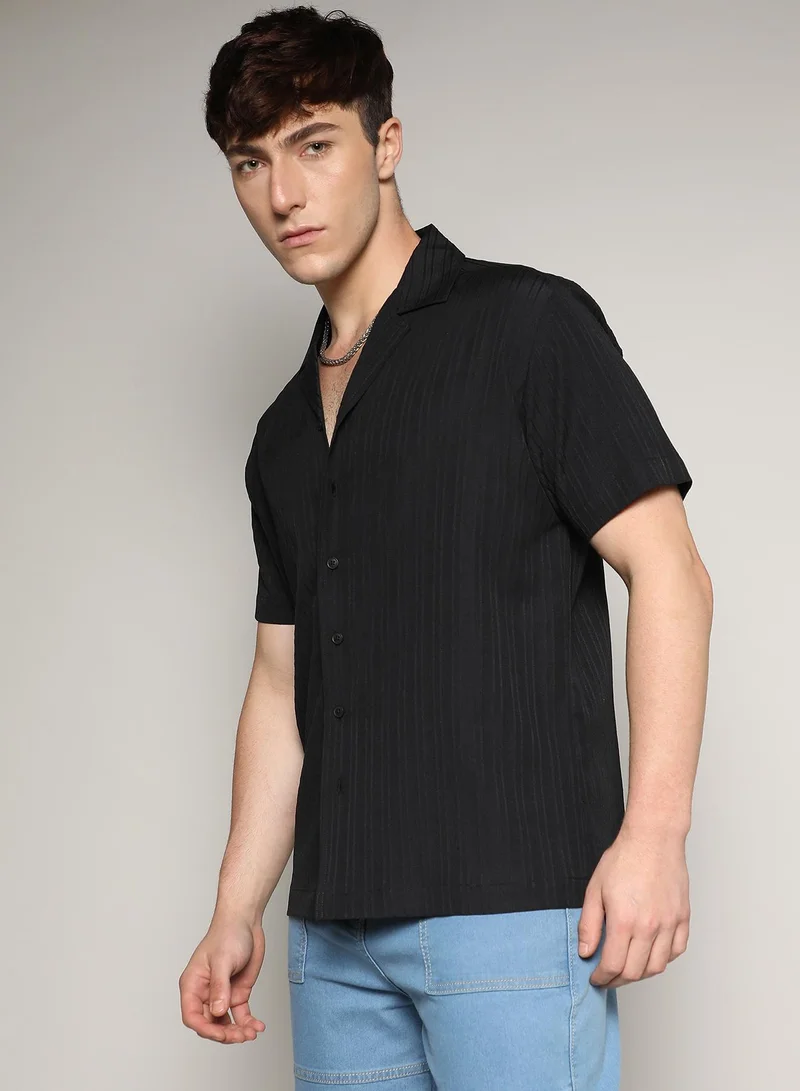 كامبوس سوترا Men's Charcoal Black Self-Design Striped Shirt