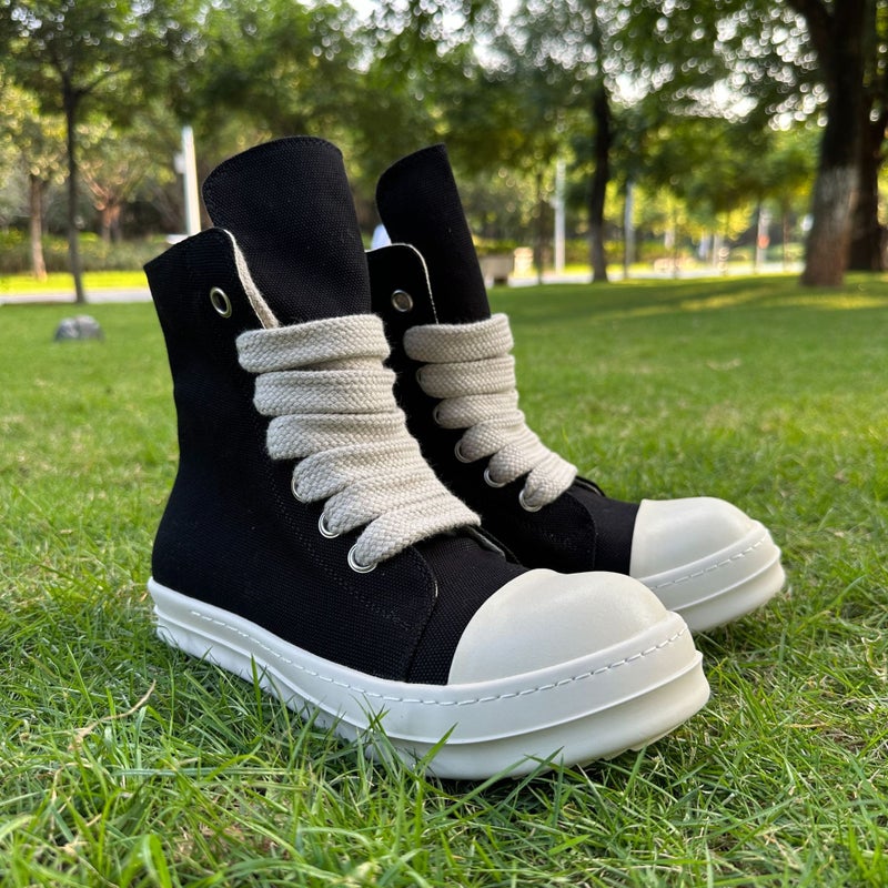 Unisex Breathable Canvas Sneakers with Cushioned Insole and Non-Slip Rubber Sole - Image 1
