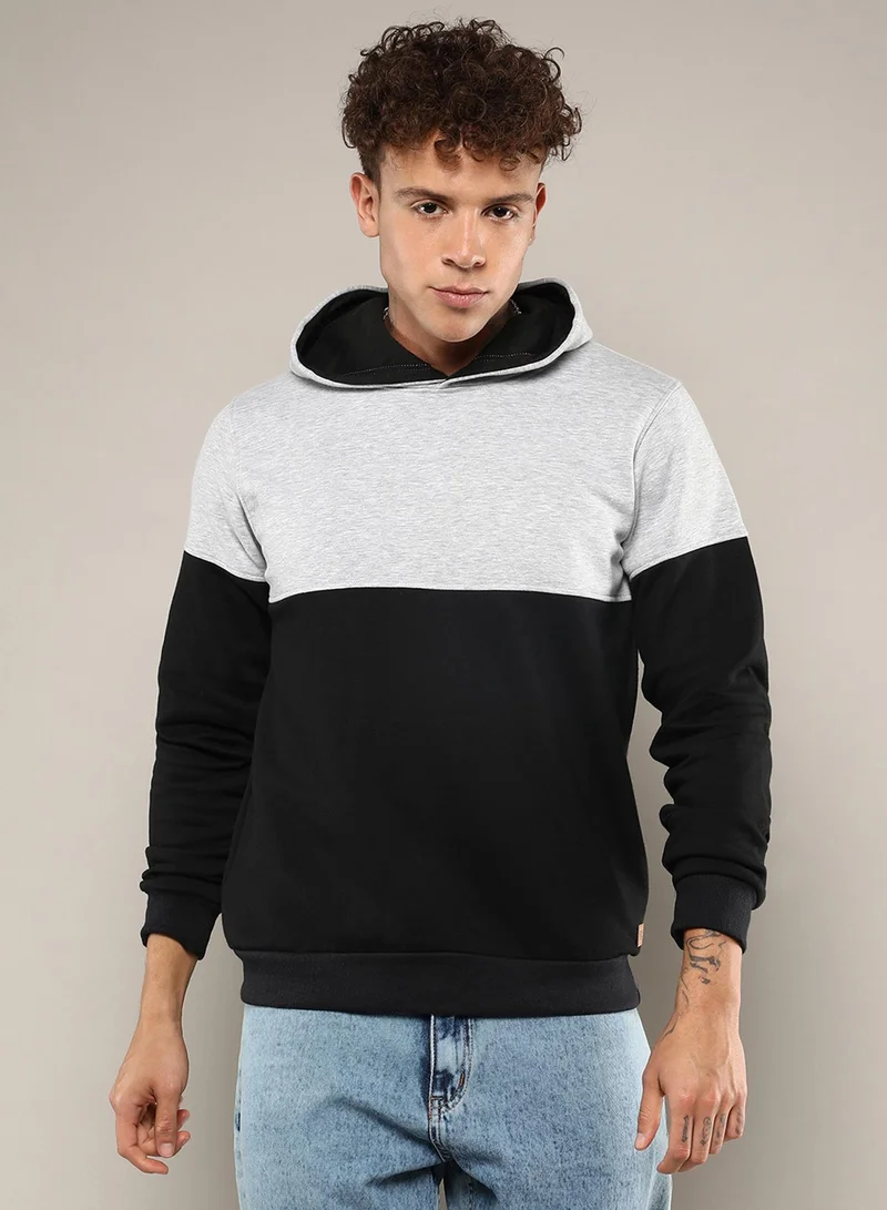 Campus Sutra Men's Black & Grey Pullover Hoodie With Ribbed Hem