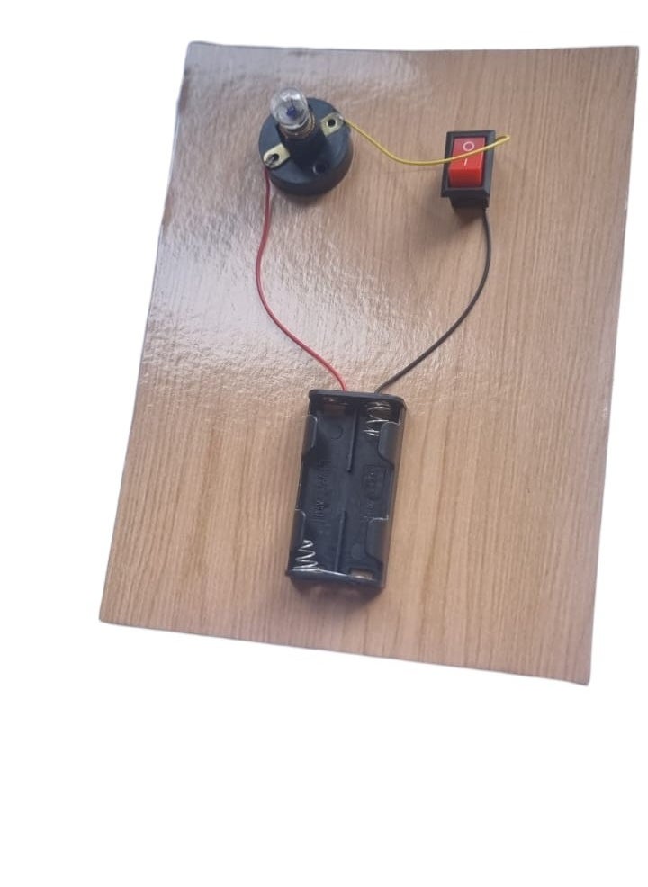 Generic Diy Frame With Bulb, Switch And Battery Spot For Science  - Image 1