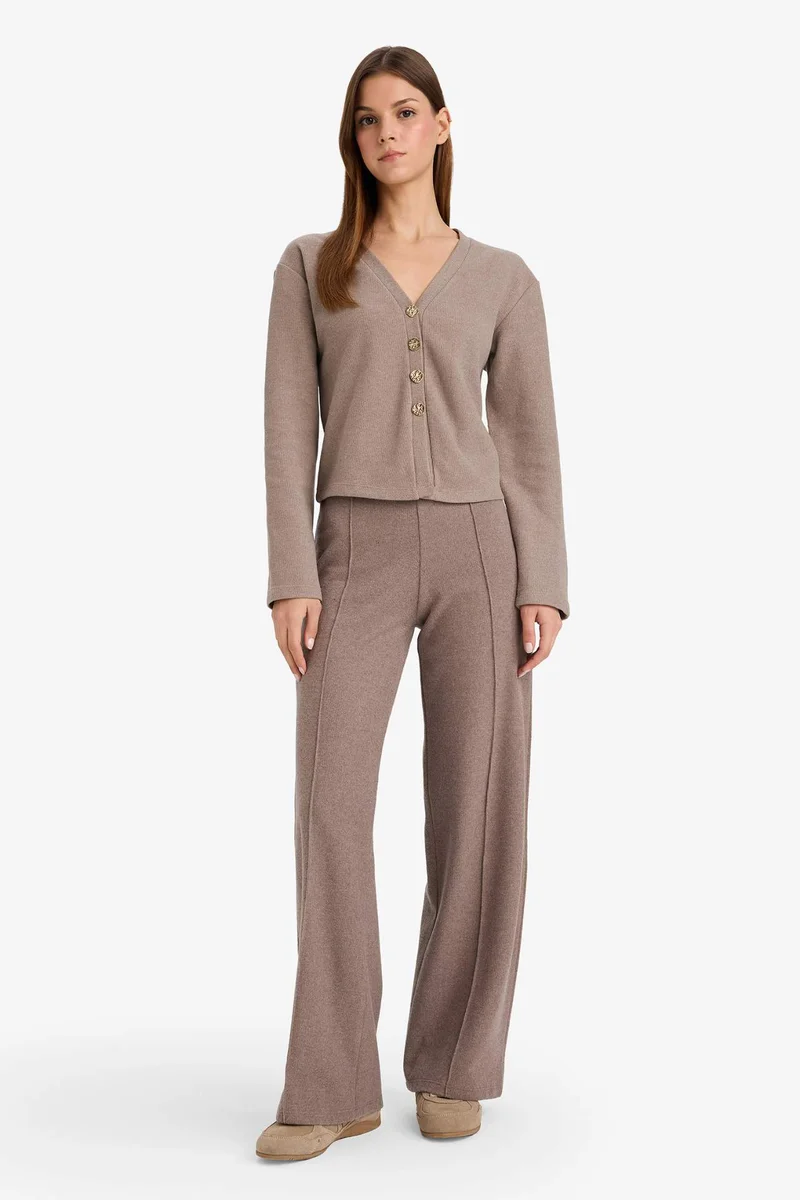 ديفاكتو Wide Leg Trousers