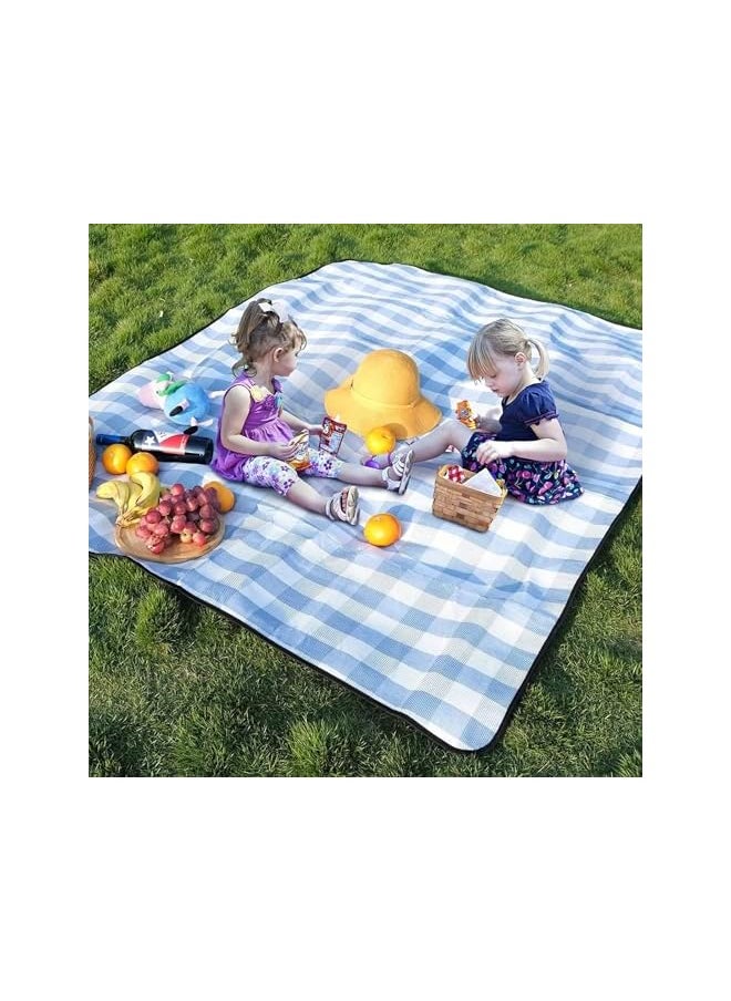 erorex EROREX Portable Extra Large Picnic Blanket 200 x 200 cm Camping Mat, Waterproof & Sandproof Foldable 3-Layer Outdoor Blanket for 6 to 8 Adults, for Camping, Park, Beach, Grass, Indoors (Light blue)  - Image 2