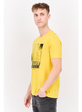 Levi's Men Crew Neck Short Sleeves Graphic Print T-Shirt, Yellow  - Image 2
