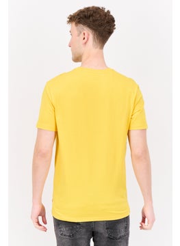 Levi's Men Crew Neck Short Sleeves Graphic Print T-Shirt, Yellow  - Image 3