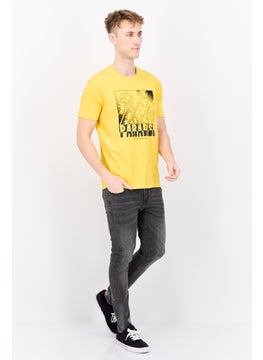 Levi's Men Crew Neck Short Sleeves Graphic Print T-Shirt, Yellow  - Image 4
