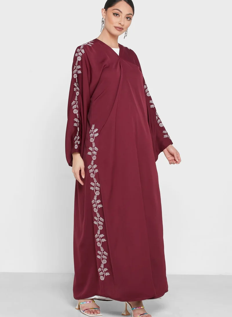 Khizana Embroidery Detail Abaya