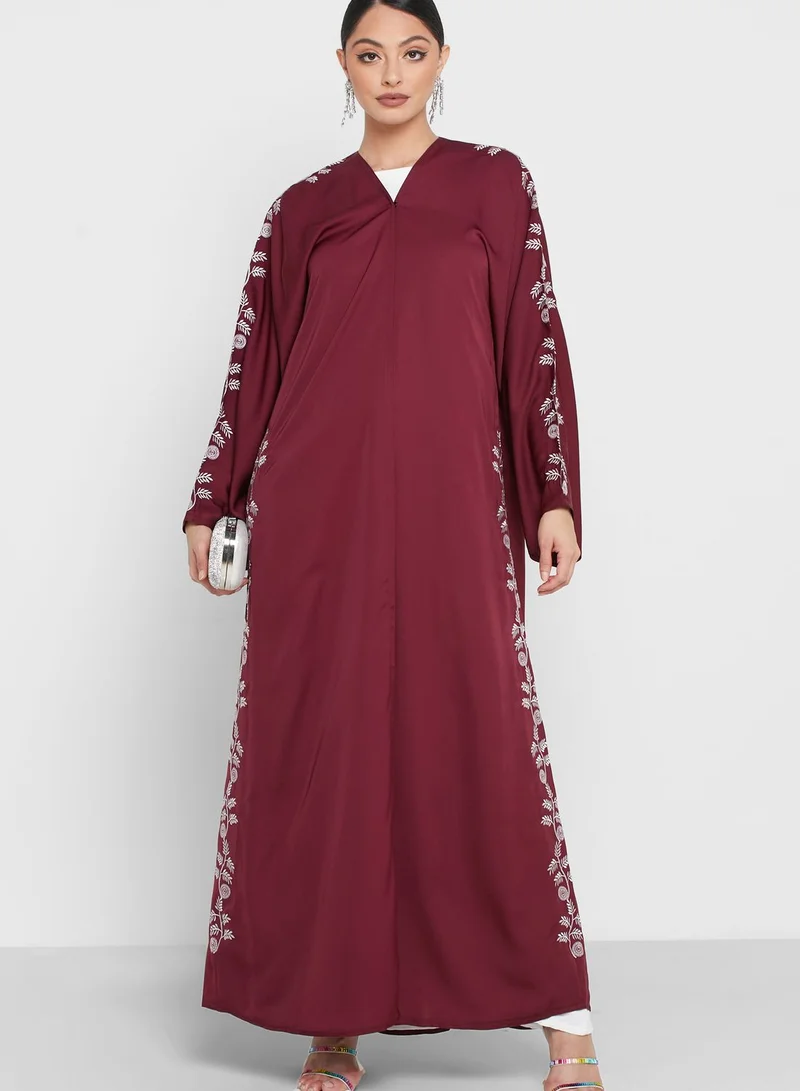 Khizana Embroidery Detail Abaya