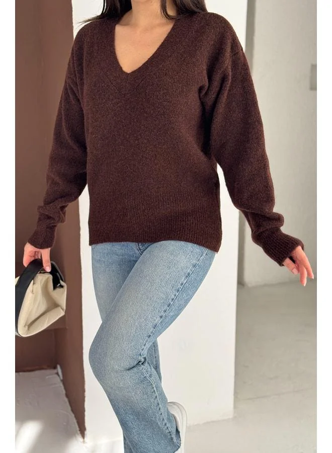 Noa Noa Women's V-Neck Long Sleeve Sweater - Soft Classic