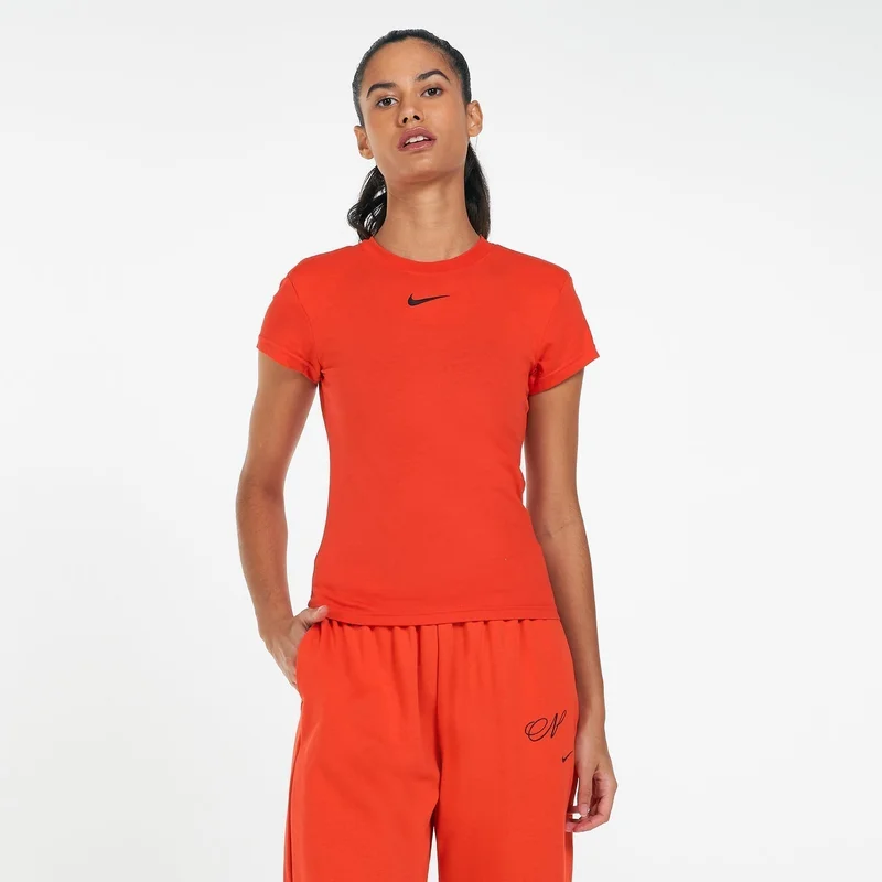 Nike Women's Sportswear Icon Clash T-Shirt