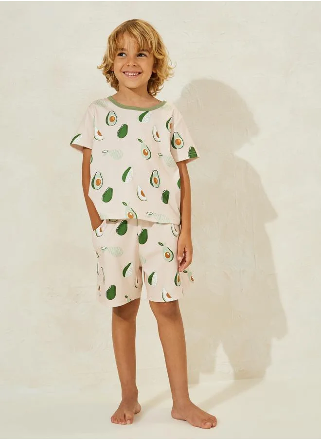 Styli Avocado Print T-Shirt & Shorts Set
