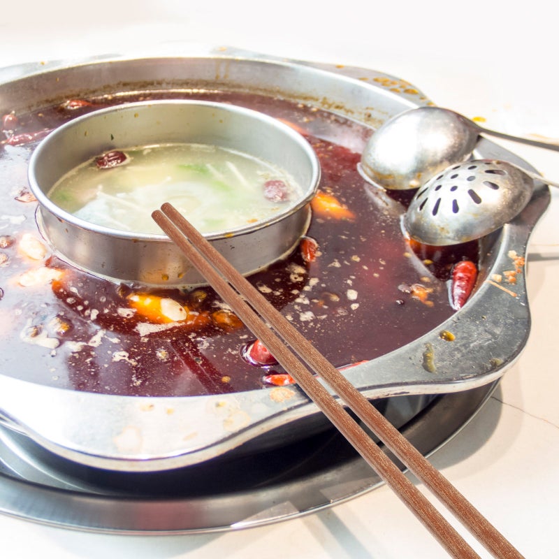 🍳 عيدان تناول طعام خشبية طويلة جدا للطهي للحساء والنودلز بتصميم ناعم - Image 1