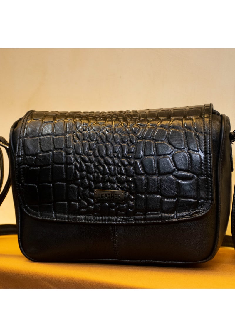 Large Black Genuine Leather Crossbody Bag – Elegant design with premium handmade quality.  ✔️ 100% genuine leather ✔️ Spacious size: 30×25 cm ✔️ Durable leather handle ✔️ 3 zippered compartments for easy organization ✔️ Magnetic closure for quick access 💼 Perfect for work, university, and daily use  🧵 Handmade with expert craftsmanship 🛡️ Guaranteed quality & after-sale support 🎁 A perfect gift for her  #LeatherBag #BlackCrossbody #GenuineLeather #HandmadeBag #EgyptianCraftsmanship #2025Fashion #LargeBag #ElegantStyle - Image 2