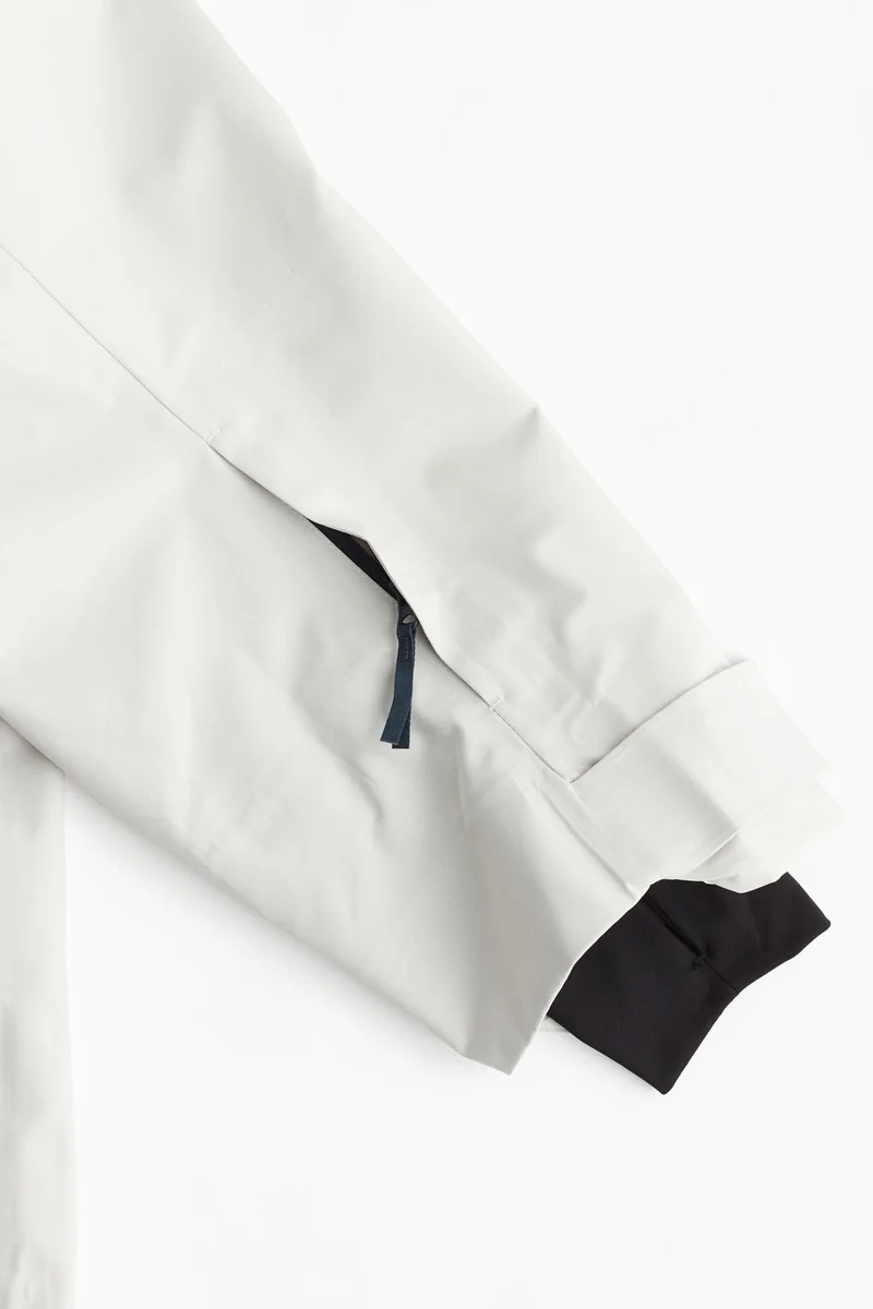 H&M  3-layer Regular Fit ski jacket in StormMove™ for Men | Best Price UAE