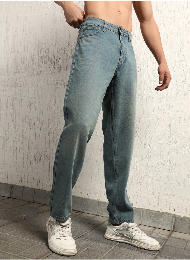 Hubberholme Straight Tapered Fit Clean Look Light Fade Jeans for Men  - Image 3