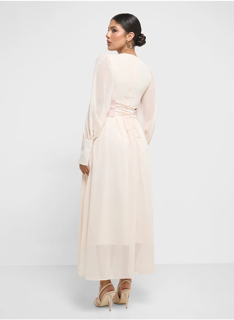 خزانة Puff Sleeves Dress With Empire Waist