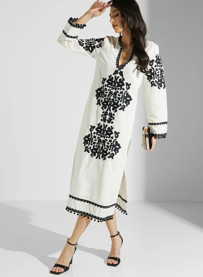 Threadz by Ajooni Notched Neck Embroidered Dress