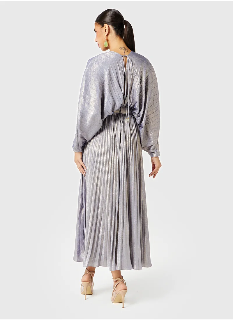 Threadz by Ajooni Embellished Neck Kimono Dress