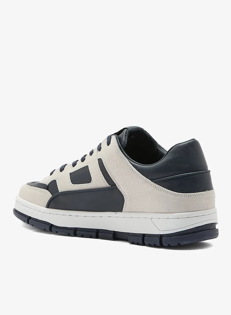 سفنتي فايف سنيكرز لايف ستايل