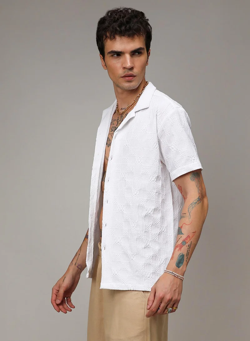 Campus Sutra Campus Sutra Men's Chalk White Creased-Check Shirt For Casual Wear | Cuban Collar | Short Sleeve | Button Closure | Shirt Crafted With Comfort Fit For Everyday Wear
