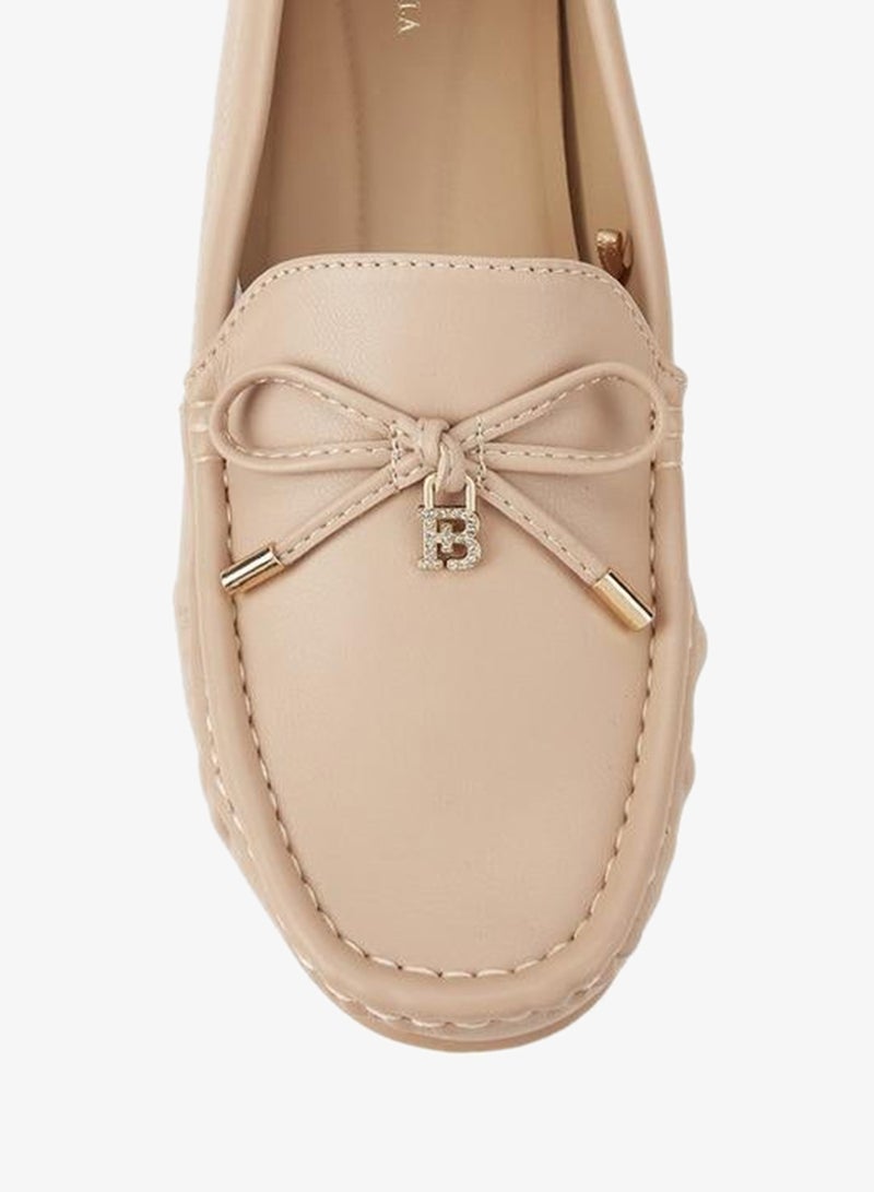 فلورا بيلا من شو إكسبرس حذاء نسائي سهل الارتداء بتفاصيل فيونكة - Image 4