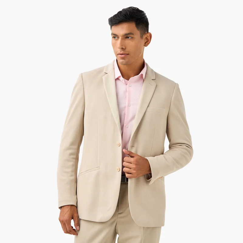 Iconic Textured Blazer with Button Closure and Front Pocket