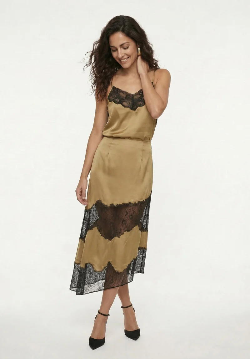 ليلي وليونيل Elenor Lace Insert Midi Skirt In Black And Olive