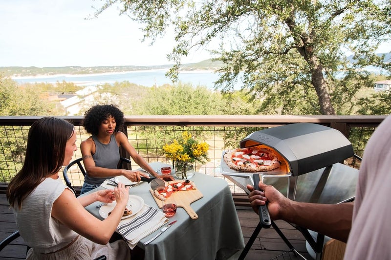 ooni فرن بيتزا خارجي يعمل بالغاز Ooni Koda مع غطاء - Image 4