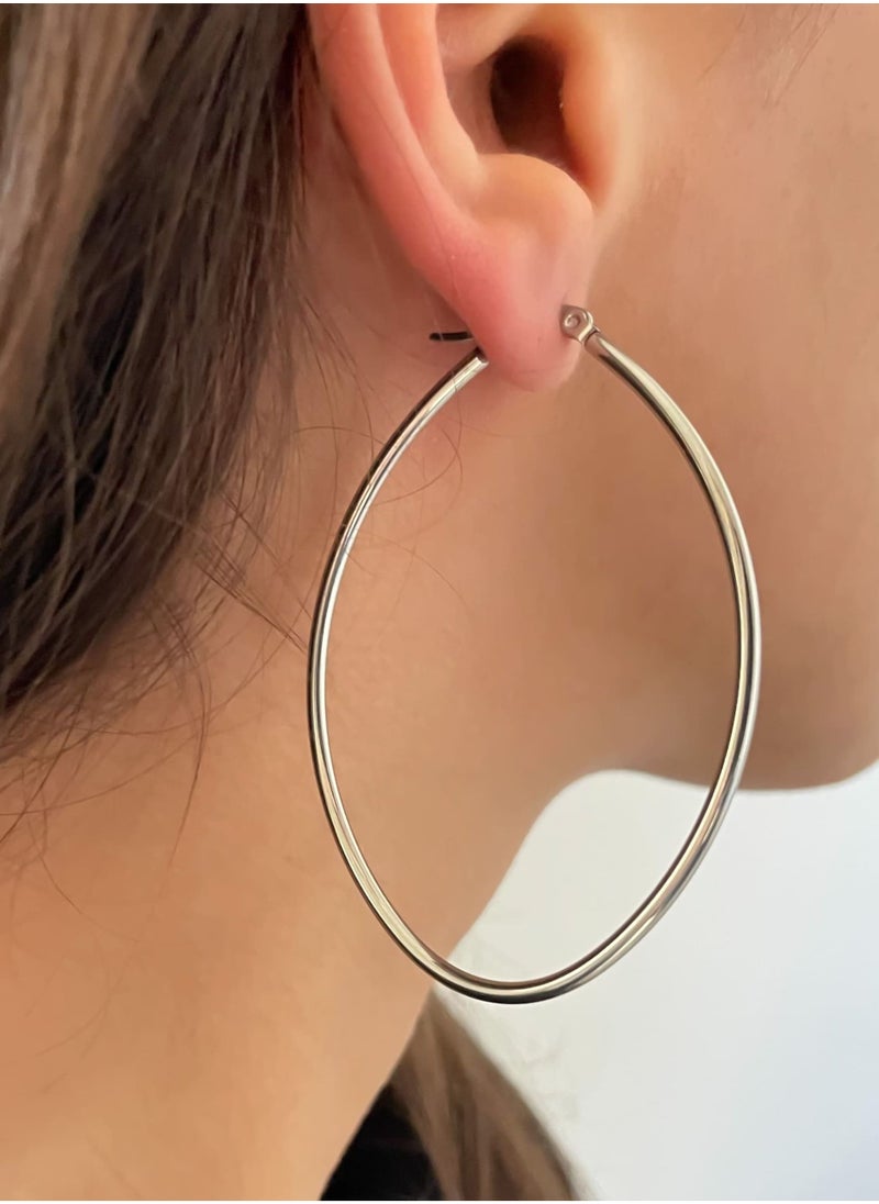 Clé de Lune - Minimalist Oval Hoop Earrings- Silver - Image 1