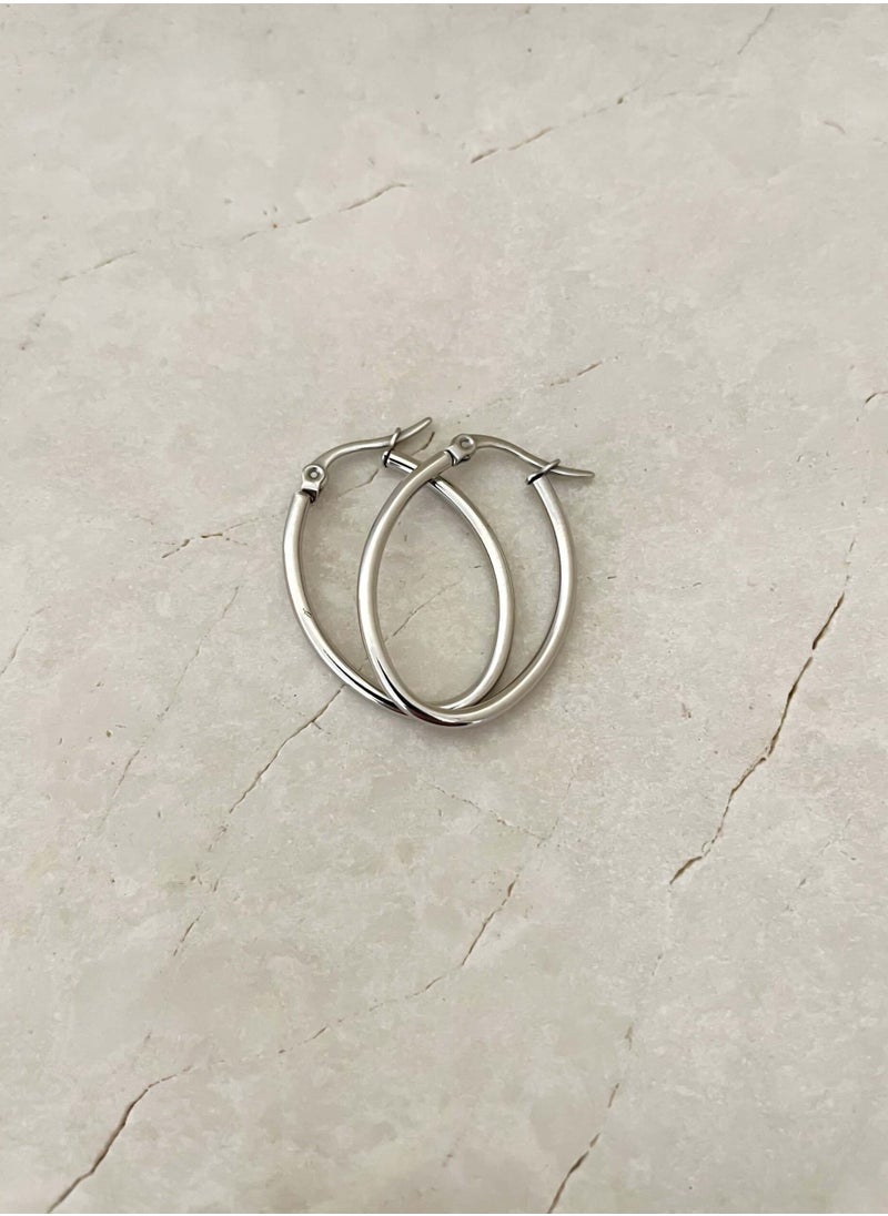 Clé de Lune Minimalist Oval Hoop Earrings- Silver  - Image 1